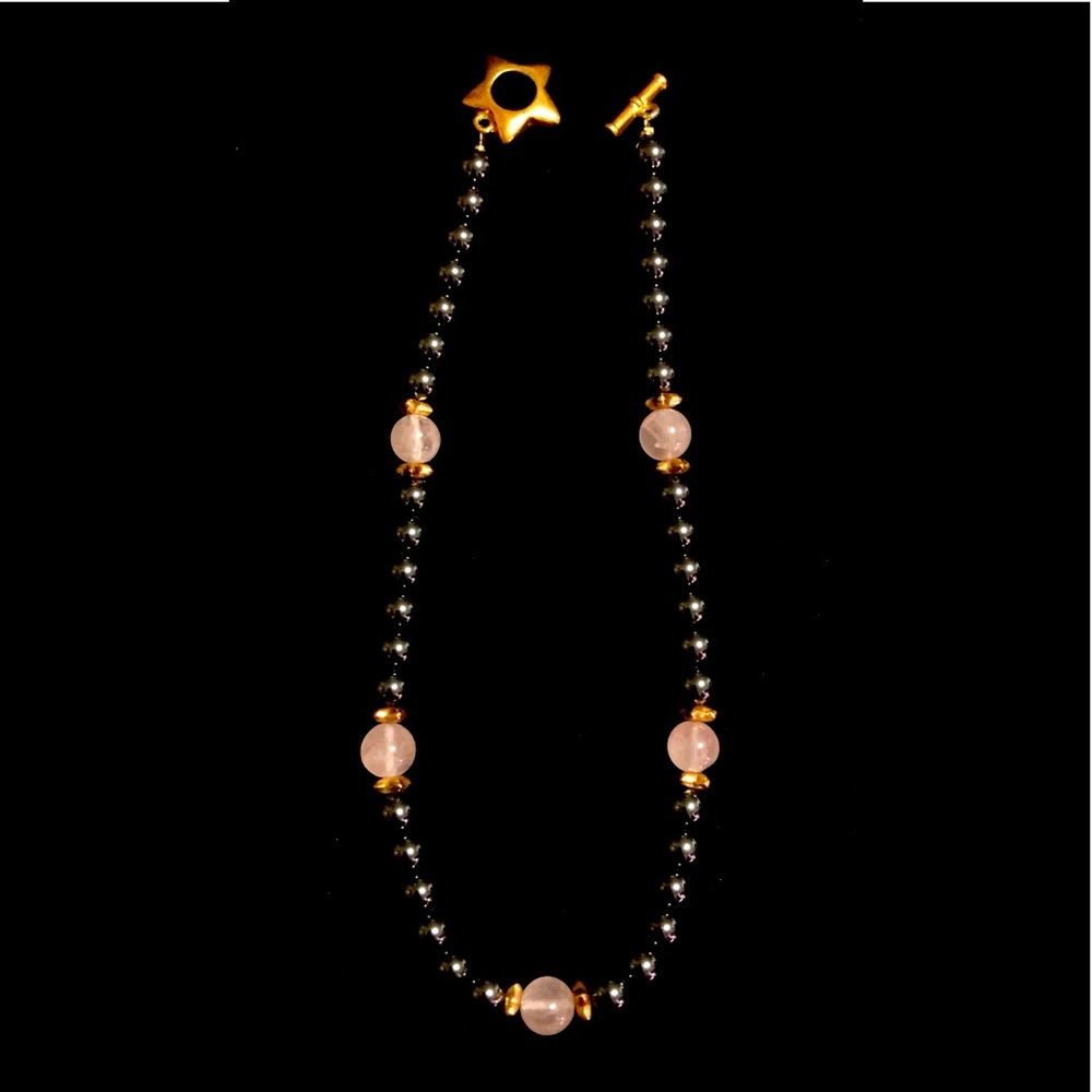 Black and pink beading necklace